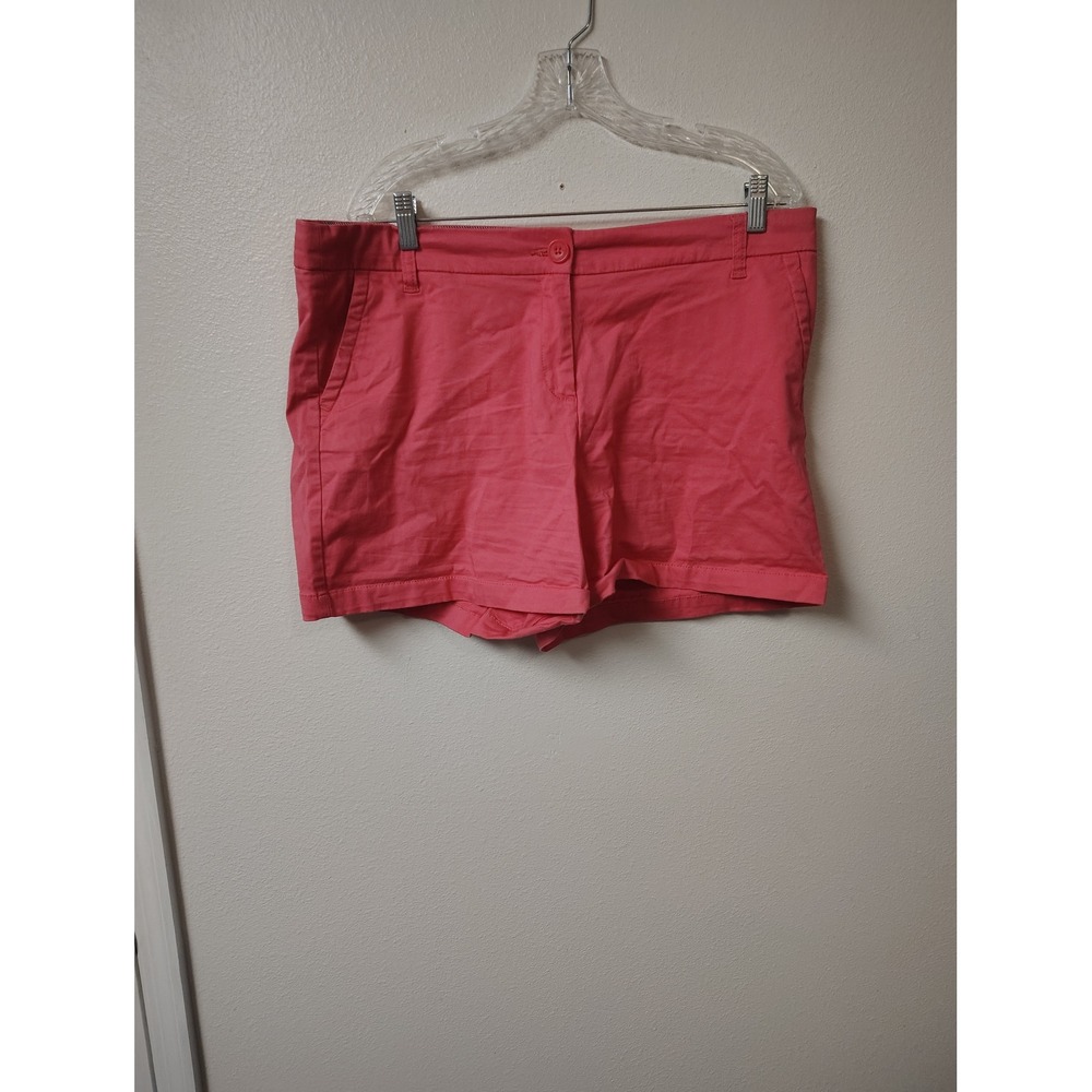 Crown & Ivy Coral Pink Chino Shorts Size 16 Preppy Summer Casual Flat Front